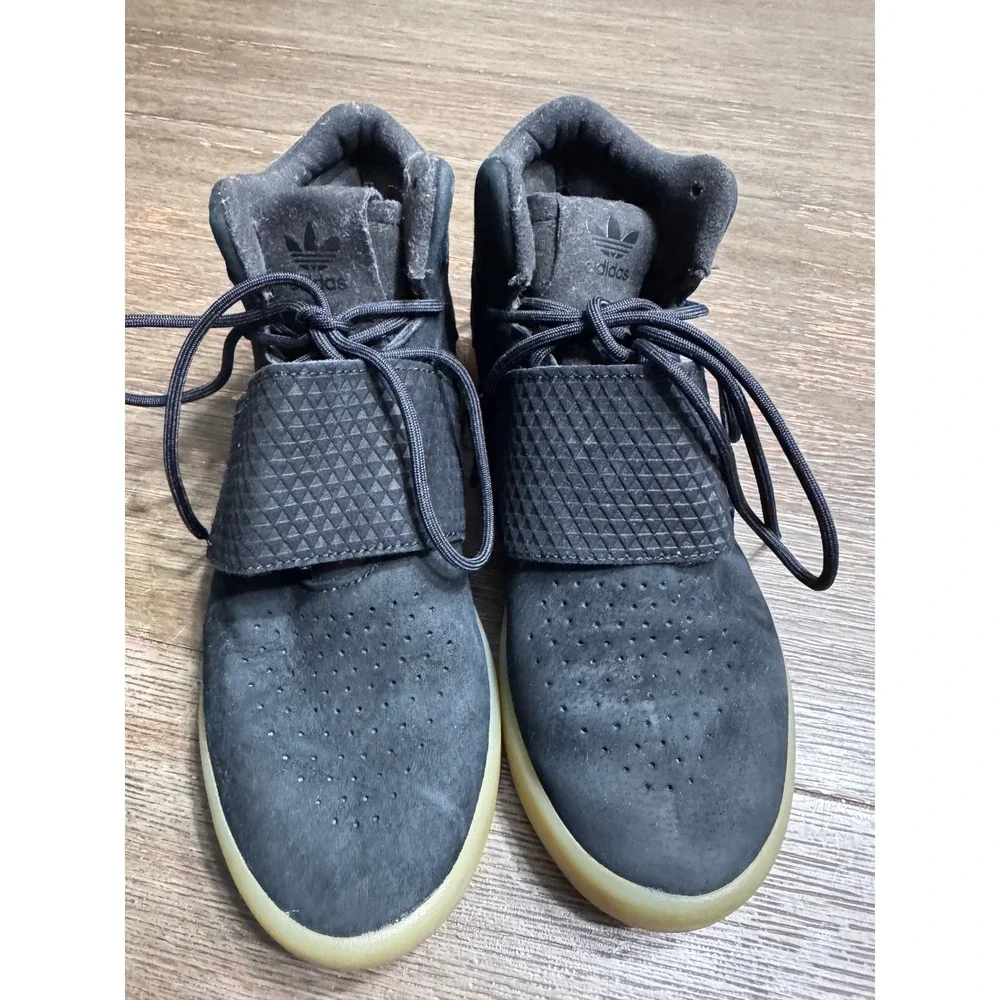 Adidas Tubular Invader Strap Mens Black Suede Gum Sole High Top Sneakers